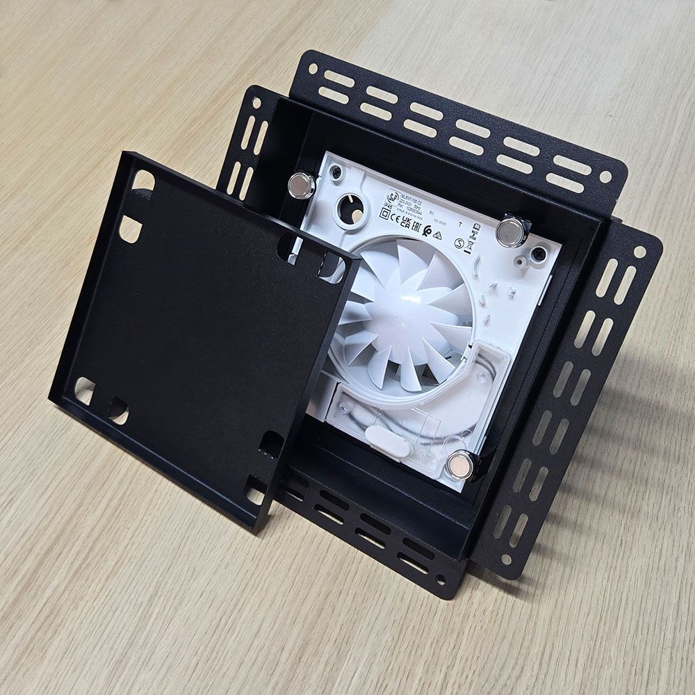 Вентиляционная решетка VRB 240x240 Tile /SILENT 200CRZ с таймером (черная)